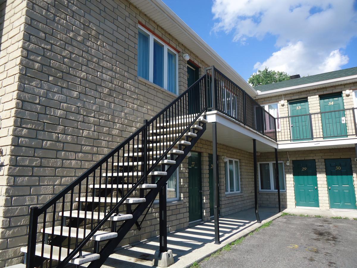 Motel Chateauguay Hull Exterior foto